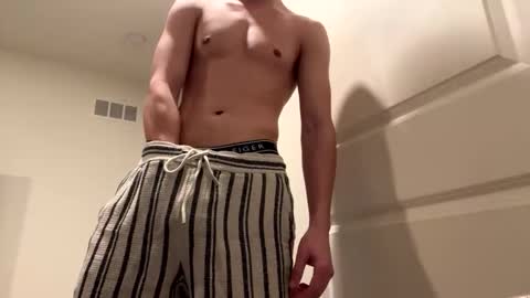 Snapshot of jayquickest chatting on March 5, 3:13 am Jaythequickest online show from March 5, 3:13 am