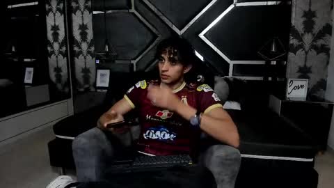 Jay Taylor online show from April 24, 11:34 am