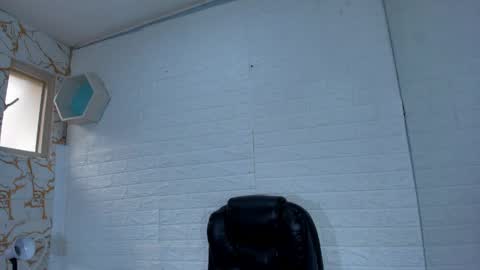 Snapshot of jazlin_ chatting on March 14, 1:27 pm Jazlin online show from March 14, 1:27 pm