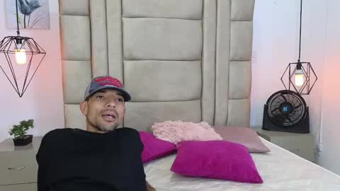 jazmin_and_jose online show from February 10, 7:51 pm