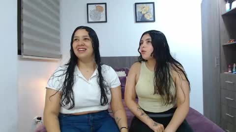 Jazmin and Scarlett online show from May 16, 5:15 am