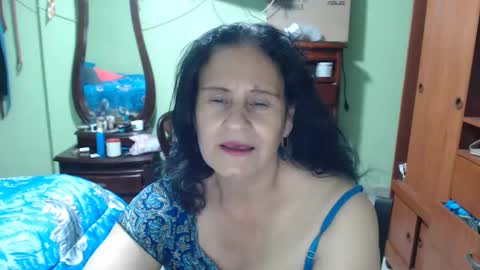 Snapshot of jazmin_rios chatting on January 20, 11:43 pm jazmim online show from January 20, 11:43 pm