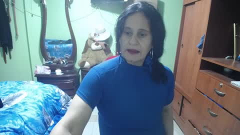 Snapshot of jazmin_rios chatting on February 4, 12:19 am jazmim online show from February 4, 12:19 am