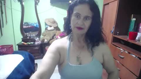 Snapshot of jazmin_rios chatting on February 12, 9:42 am jazmim online show from February 12, 9:42 am