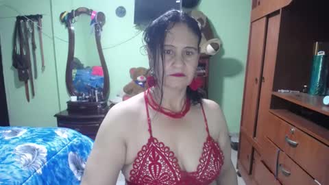 Snapshot of jazmin_rios chatting on February 22, 12:40 pm jazmim online show from February 22, 12:40 pm