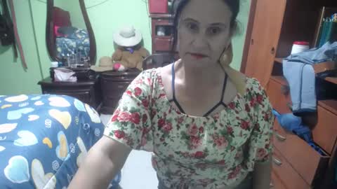 Snapshot of jazmin_rios chatting on March 1, 10:21 pm jazmim online show from March 1, 10:21 pm