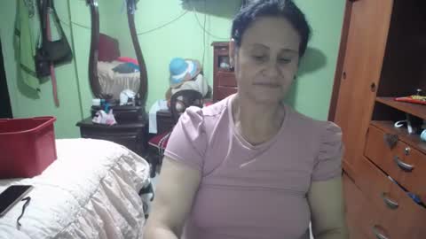 Snapshot of jazmin_rios chatting on March 9, 5:06 pm jazmim online show from March 9, 5:06 pm