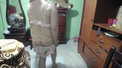 Snapshot of jazmin_rios chatting on March 12, 1:47 am jazmim online show from March 12, 1:47 am