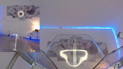 Snapshot of jazmin_ross chatting on February 14, 1:02 am jazmin online show from February 14, 1:02 am