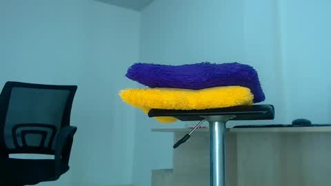 jazmin online show from February 26, 2:04 am