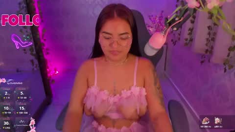 Jazmine online show from December 31, 2:25 pm
