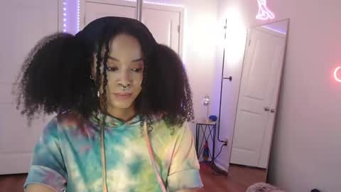 Snapshot of jazminefox chatting on February 19, 7:54 pm Jazmine Fox online show from February 19, 7:54 pm