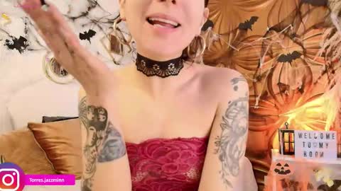 Jazmin online show from October 23, 1:21 pm