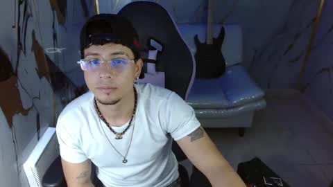 Snapshot of jbarto_ chatting on May 26, 6:04 pm jbarto_ online show from May 26, 6:04 pm