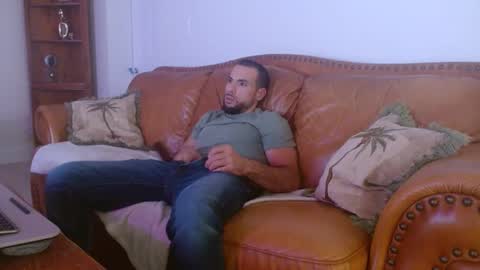 JcMax305 online show from January 31, 12:51 pm