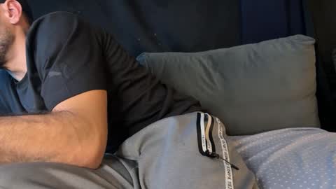 JcMax305 online show from February 11, 3:55 am