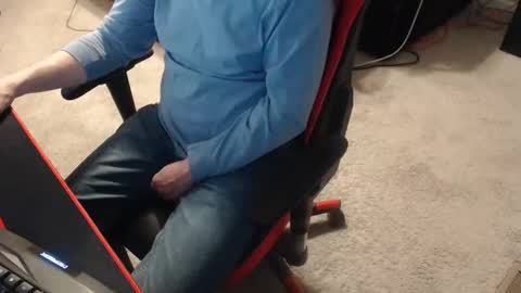 Snapshot of jcor13 chatting on February 5, 11:06 pm Jim online show from February 5, 11:06 pm