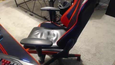 Snapshot of jcor13 chatting on February 27, 12:21 am Jim online show from February 27, 12:21 am