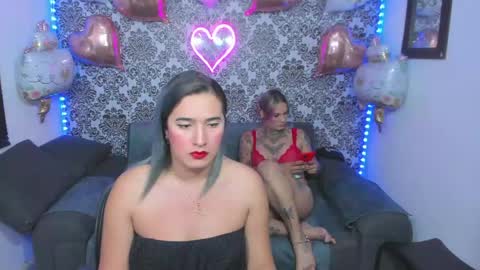 Snapshot of jdstudio chatting on April 16, 3:07 am . Julianita y Valery . online show from April 16, 3:07 am