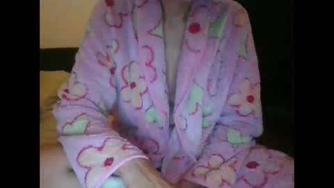 EJ Melody online show from November 1, 6:54 pm