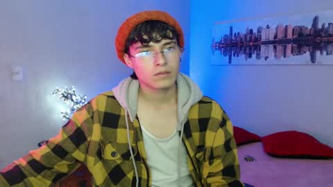 Snapshot of jeam_hot chatting on December 9, 9:48 pm jeam_hot online show from December 9, 9:48 pm