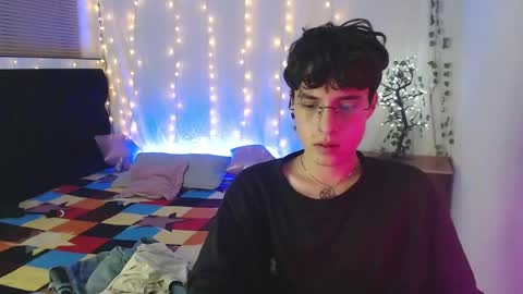 Snapshot of jeam_hot chatting on December 30, 1:04 am jeam_hot online show from December 30, 1:04 am
