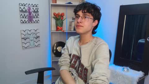 Snapshot of jeam_hot chatting on January 7, 9:14 pm jeam_hot online show from January 7, 9:14 pm