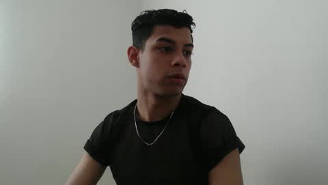 Snapshot of jeampier_sexy chatting on January 9, 6:47 pm jeampier_sexy online show from January 9, 6:47 pm