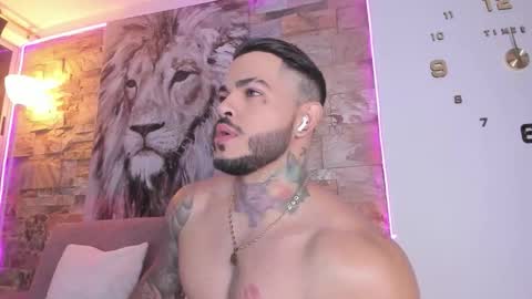 Jean  axelcrow       Modelo Independiente online show from November 20, 5:07 am