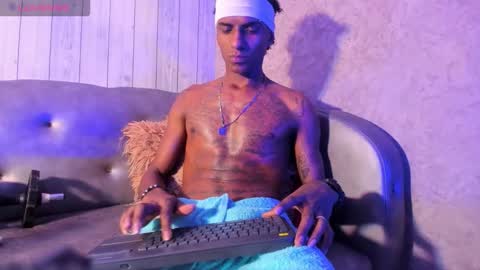 JEAN online show from February 11, 11:10 pm