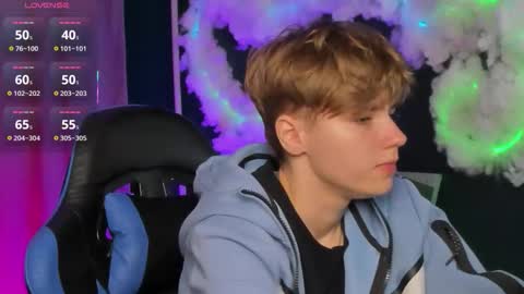 jean_wilsons online show from December 15, 11:14 am