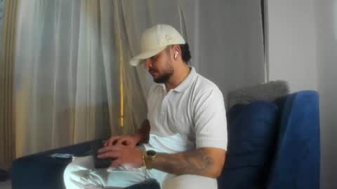 Jean alex  online show from June 20, 1:09 am