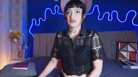 Jean online show from March 18, 7:39 pm