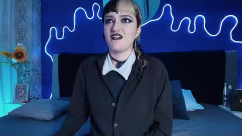 Jean online show from May 2, 8:25 pm