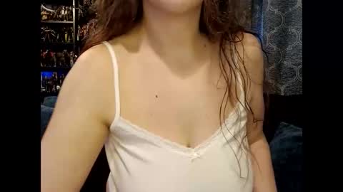 jeannie_69_andahalf online show from March 27, 3:34 pm