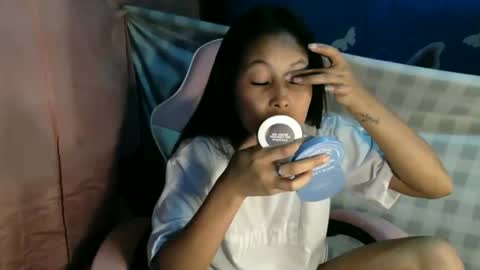 jeanny_babe online show from May 3, 1:17 pm