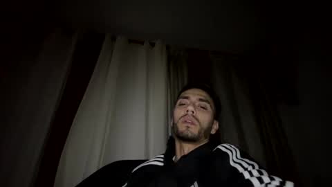 Snapshot of jeanpierbello7 chatting on December 18, 6:32 am jean pier bello Silva online show from December 18, 6:32 am