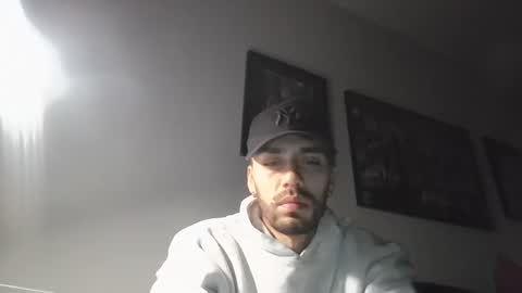 Snapshot of jeanpierbello7 chatting on December 22, 10:04 pm jean pier bello Silva online show from December 22, 10:04 pm