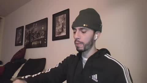 Snapshot of jeanpierbello7 chatting on February 25, 1:20 am jean pier bello Silva online show from February 25, 1:20 am