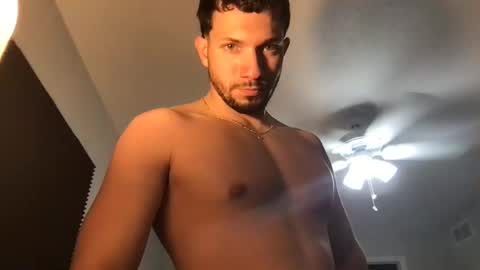 jeanwhitebianco online show from November 18, 10:36 pm