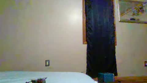 Snapshot of jearnold44 chatting on January 28, 4:29 am jearnold44 online show from January 28, 4:29 am