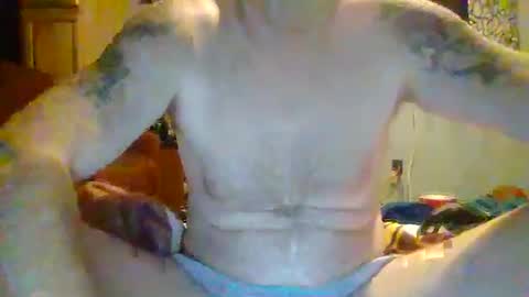 Snapshot of jearnold44 chatting on October 2, 2:18 am jearnold44 online show from October 2, 2:18 am