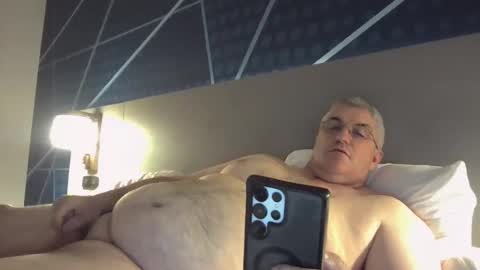 Snapshot of jecko71 chatting on March 9, 5:55 am dadbody71 online show from March 9, 5:55 am