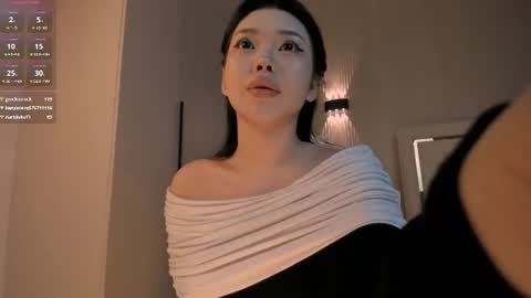 jee__son online show from June 30, 5:25 pm