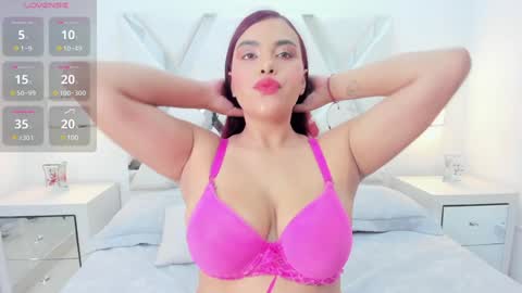 Jeen Taylor online show from January 15, 7:23 pm