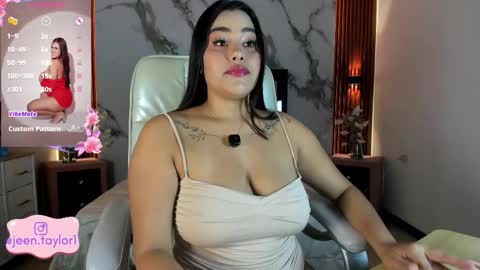 Jeen Taylor online show from March 19, 8:13 pm