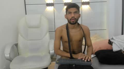 Snapshot of jeff_nick chatting on October 3, 11:51 am Jeff Nick online show from October 3, 11:51 am