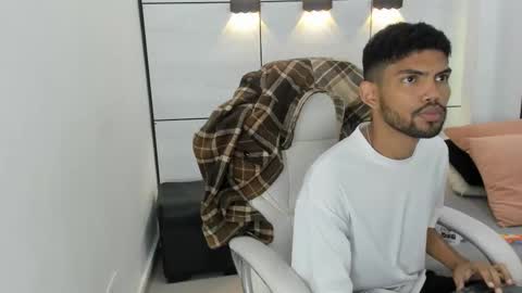 Snapshot of jeff_nick chatting on October 9, 12:03 pm Jeff Nick online show from October 9, 12:03 pm