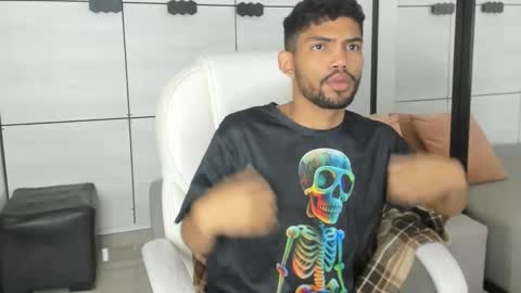 Snapshot of jeff_nick chatting on October 14, 12:17 pm Jeff Nick online show from October 14, 12:17 pm