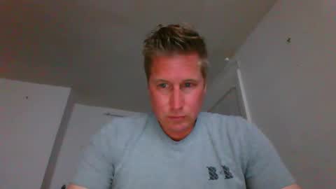 jeffery4444 online show from April 14, 2:28 am
